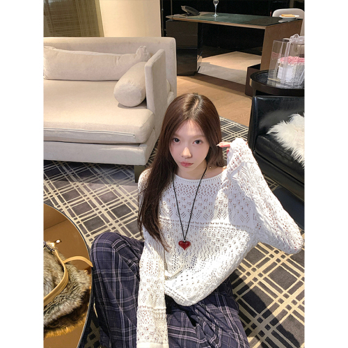 Real shot. Designer-style off-shoulder hollow-out knit sweater for women—long-sleeved, slim-fit base layer sweater that looks amazing when worn as an inner top!