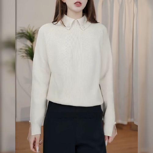 Chic Sheer Lace Collar Design Sensory Minimalist Solid Color Knit Top 2025 Trendy Knit Sweater for Women