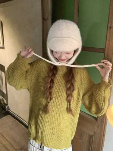 Photographed Soft and Lazy Style Green Soft and Chewy Women's Autumn/Winter Loose Atmospheric Lantern Sleeve Knit Top