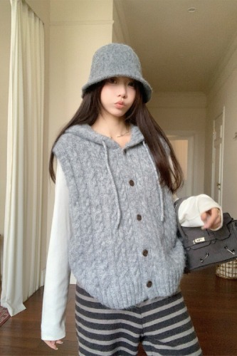 Photographed Korean style casual versatile loose hooded jute pattern sleeveless knit vest cardigan sweater