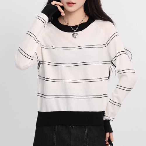 Color-block striped knit sweater, 2026 autumn/winter new round neck loose crew neck top women's stylish knit sweater