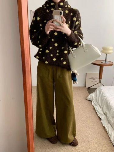 Women's European Autumn/Winter New Cap Pointed Dot Thick Knit Sweater Cardigan Stylish Versatile Top Youthful Upgraded Top