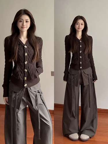 Retro Buttonhole Ribbed Brown Cardigan Jacket Short Slimming Women's Knit V-Neck Top for Autumn/Winter