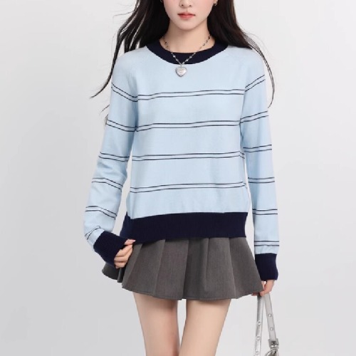 Color-block striped knit sweater, 2026 autumn/winter new round neck loose crew neck top women's stylish knit sweater