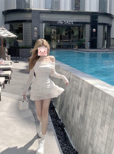 White Moonlight Pure Desire Sweet Spicy Set Women's Off-the-Shoulder Top Spring & Autumn Outfit Cake Fluffy Short Skirt Two-Piece Set