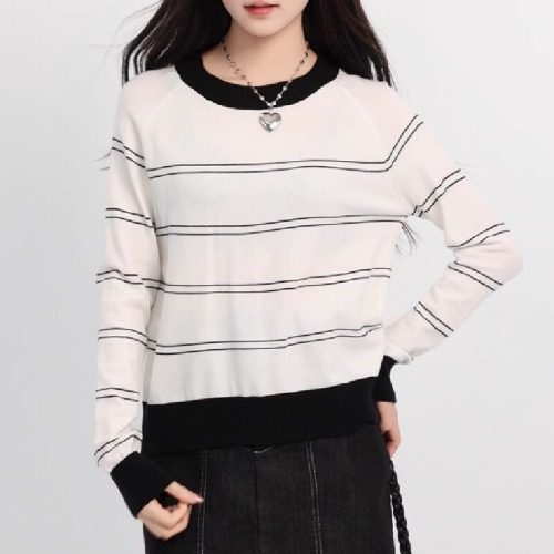 Color-block striped knit sweater, 2026 autumn/winter new round neck loose crew neck top women's stylish knit sweater