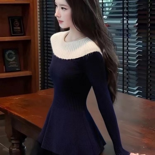 The 2025 Autumn/Winter Stunning, Pretty, Unique, Waist-Catching, Slimming Long-Sleeve Navy Knit Sweater with Lotus Edge Elegant and Charming Cardigan
