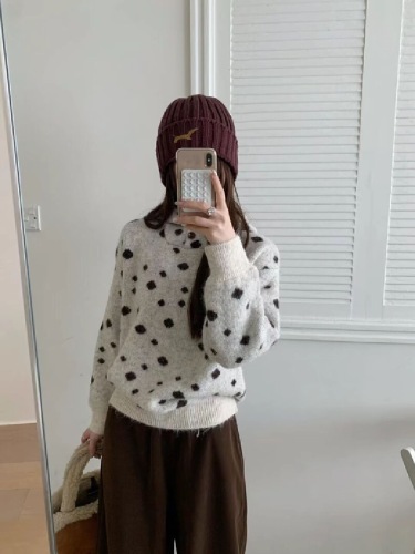 Women's European Autumn/Winter New Cap Pointed Dot Thick Knit Sweater Cardigan Stylish Versatile Top Youthful Upgraded Top