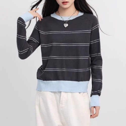 Color-block striped knit sweater, 2026 autumn/winter new round neck loose crew neck top women's stylish knit sweater