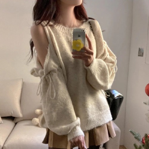 Actual shot Korean-style off-shoulder bow-knitted sweater with added thickness for autumn and winter, round neck long sleeve knitted sweater, pure color milky sweater