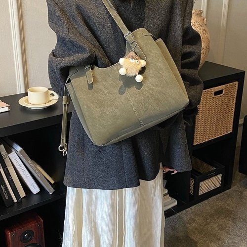 Vintage Women's Bag Autumn Winter Bags Ladies New Advanced Single Shoulder Bag Large Capacity Tote Bag Fashion Commute Large Bag