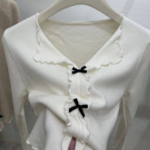 2025 Fall/Winter New Arrival French-style Ruffled Bow Elegant and Chic Soft & Tender Bottoming Knitted Sweater for Women—Innerwear Top