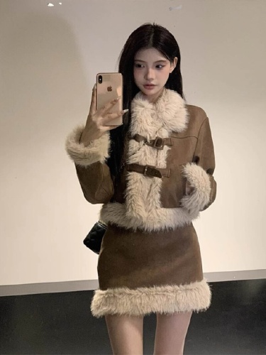 Autumn/Winter New Women's Han Drama Chanel Style Maillard Outfit Salt System Light Mature Winter Dress with Fleece Two-Piece Set