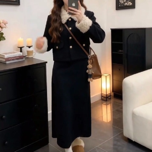 Small Fragrance Style Suit for Women—Autumn/Winter Plus-Size, Curvy Ladies—High-End Lambswool Collar Short Jacket and Skirt Two-Piece Set