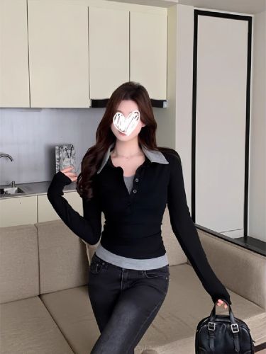 Fake two-piece spliced contrast-color long-sleeved T-shirt for women, Korean style, petite fit, slimming design, niche and versatile top.
