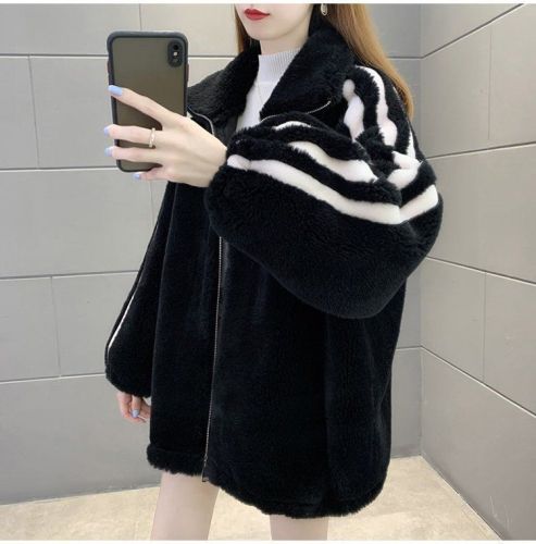 Women's Loose Fleece Lined Collar Fashion Matchable Rabbit Hair Warm Outerwear Top - New Autumn/Winter 2025 Korean Version