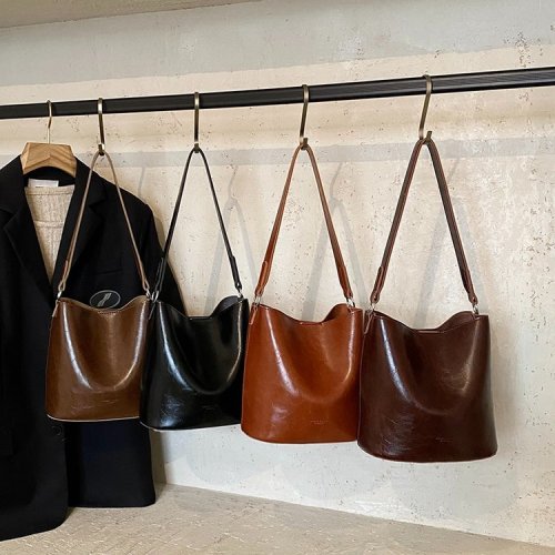Vintage Niche Design Women's New Simple Crossbody Bag High-End Fashion Shoulder Bucket Bag