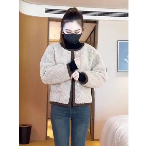 2025 New Chanel-style Color-blocked Fur-lined Lamb's Wool Outerwear Short Jacket for Petite Figures Thick Top