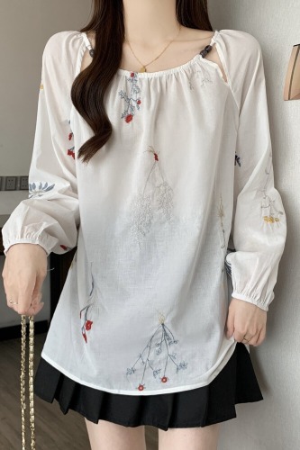 Hand-painted new plus-size women's loose lazy style, relaxed sense of craftsmanship embroidery high-end ramie shirt top