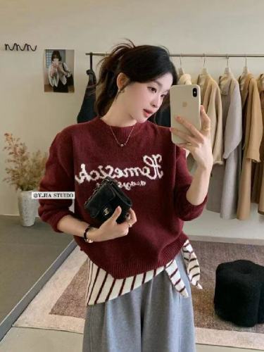 Y.JIA Autumn/Winter Retro Relaxed-Style Color-Block Letter-Embroidered Soft and Fluffy Sweater for Women with Shawl Complement