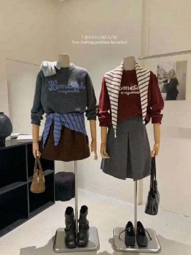 Y.JIA Autumn/Winter Retro Relaxed-Style Color-Block Letter-Embroidered Soft and Fluffy Sweater for Women with Shawl Complement