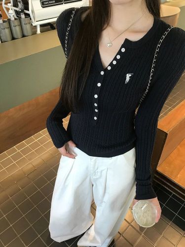 White Half-Open Collar Embroidered Knit Top for Women - 2025 Autumn/Winter New Design Slimming Stylish Versatile Top NIS