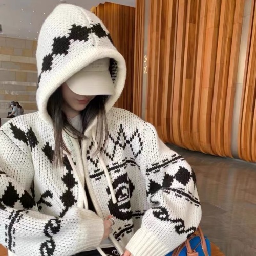 Korean Dongdaemun Autumn/Winter New Retro Double Color Yarn Contrast Hooded Sweater with Floral Rose, Loose and Slouchy Style
