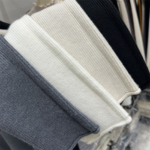 High-end solid color half-high collar long-sleeved knitted sweater for women, 2025 autumn/winter new style, innerwear, base layer top, thick