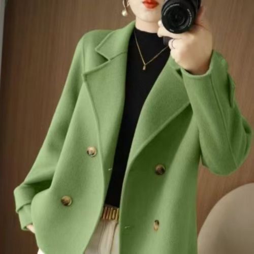 Pocket Short Coat for Middle-Aged and Elderly Women, New Style for Short Figures, Loose Fit Woolen Overcoat for Autumn and Winter