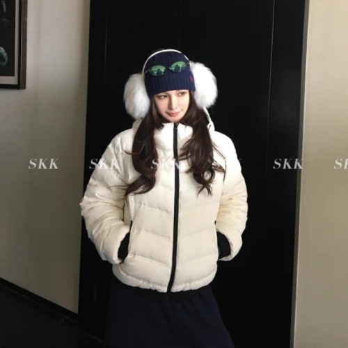 Skk Store Mon*ler Down Travel Essentials: Seamless, No-Gap Ribbed Down Jacket