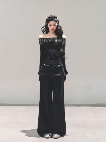 Black rayon-Blend Velour One-Shoulder Polka Dot Long-Sleeve T-Shirt with Lace Lining and Splicing, Spicy Girl Shoulder-Stripping Base Top