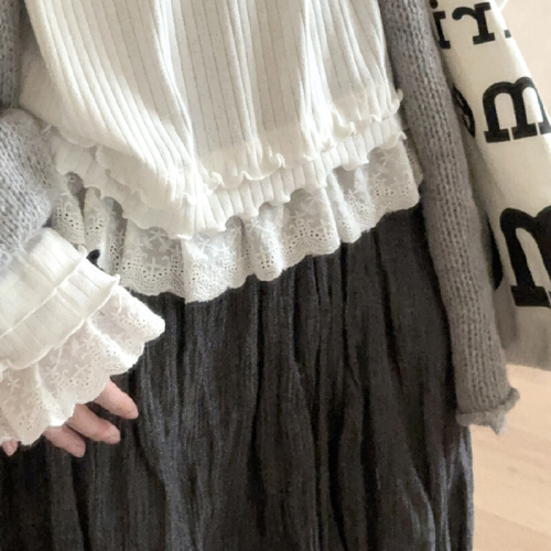 Official Image: 29% Cotton, 63% Polyester, 8% Spandex Pit-Striped, Straight Shoulder, Lace Edge Hem, Long Sleeve Underwear Top