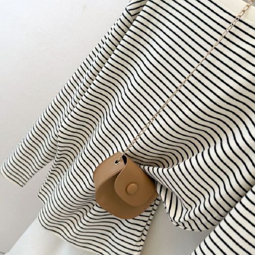 Women's Loose Korean Style Striped One-Shoulder Long-Sleeve Cotton T-Shirt for Spring and Autumn, Camisole Top with Shoulder Exposure