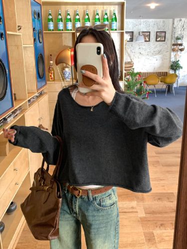 Photographed Gray Large Round Neck Knit Long Sleeve Women's Winter 2025 New Loose Slimming Outerwear Short Top