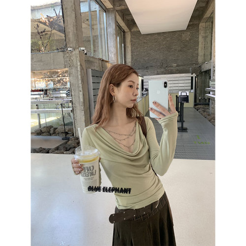 A chain-link long-sleeved base shirt for early autumn, new slim-fit T-shirt with design details, collar-style top.