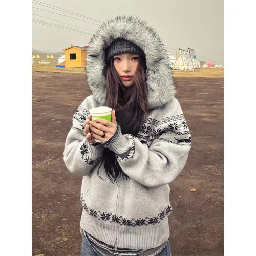 American Retro Cable-Knit Hooded Cardigan for Women, Fall Fair Isle Wool Collar, Loose and Slouchy Style Top, Trendy