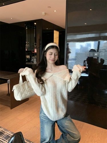 Photographed True Lazy Style Irregular Large Collar Shoulder-Strap Knitwear for Autumn/Winter New Women's Top, Two-Way Wearing