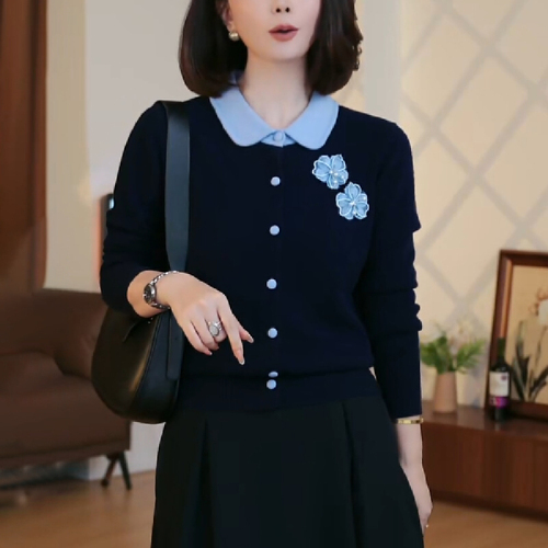 Ladylike Style Doll Collar Knitted Cardigan for Women, Deep Blue Floral Embroidery Button Sweater, Autumn/Winter Youthful and Stylish Top
