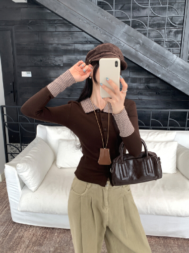 Photographed Image Korean-style Color-block Striped Splicing Collar Design Women's Winter 2025 New Slimming Top