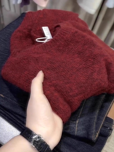 Women's Large Red Round Neck Long Sleeve Knit Top 2025 Autumn/Winter New Fat MM Korean Style Youthful Matchmaking Concealing Sweater