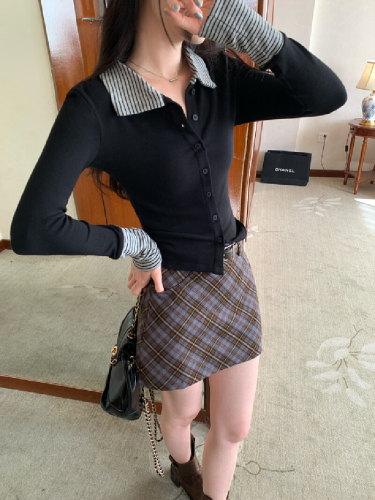 Photographed Image Korean-style Color-block Striped Splicing Collar Design Women's Winter 2025 New Slimming Top