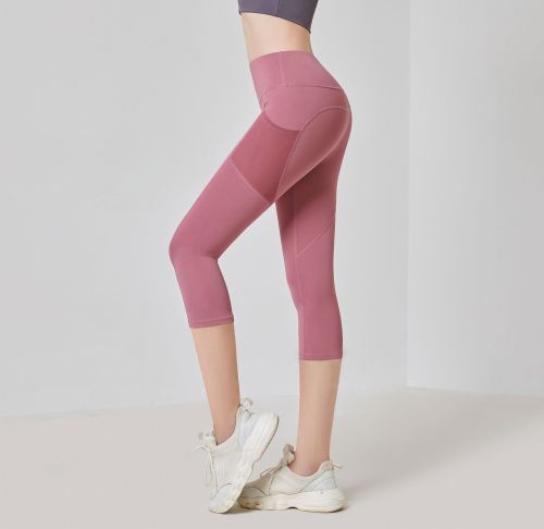 Side pocket three-quarter yoga pants for women, high-waisted gym peach butt lift fitness pants, sports tights