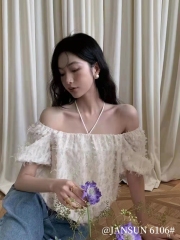 French elegant pure desire wind leakage collarbone one-shoulder halter top women's trendy 2023 new chiffon shirt with puff sleeves