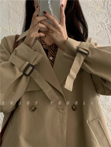 Real shot real price ~ small British style Khaki windbreaker women's short loose double breasted coat