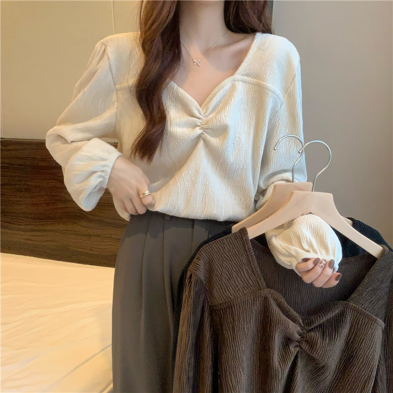 New large women's dress French design sense minority shirt pleated V-Neck long sleeve VELVET TOP