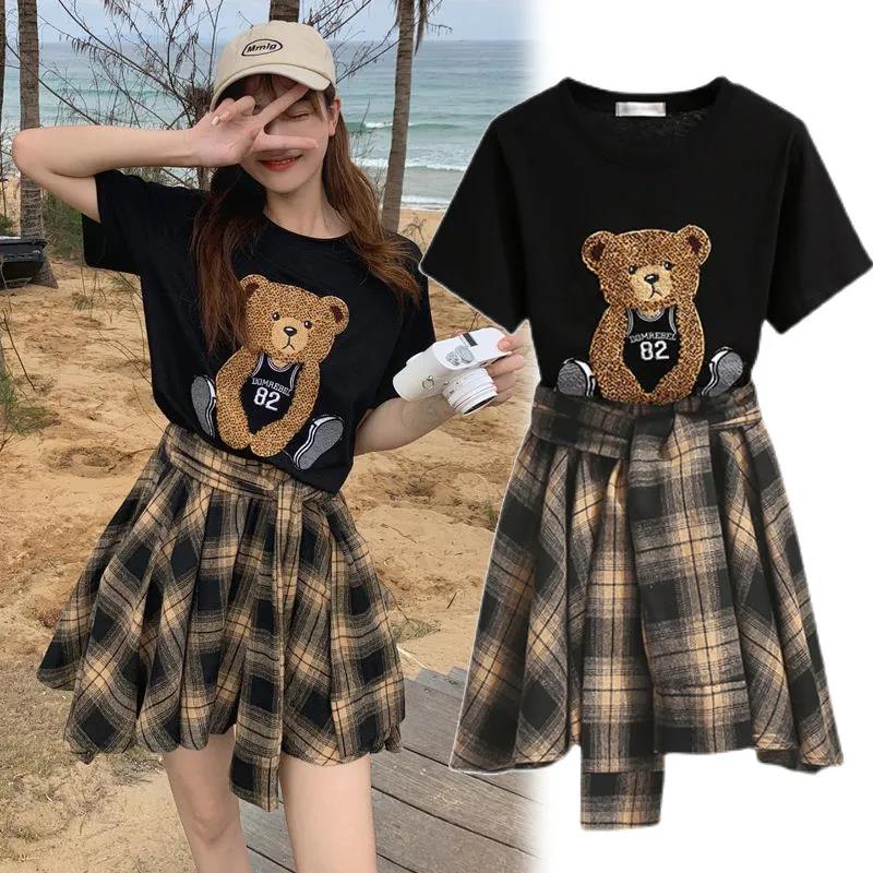 Hot girl suit female summer fashion foreign style fried street skirt two-piece bear T-shirt + slim plaid skirt female