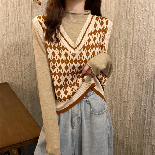 Real shooting and real price new foreign style loose V-neck knitted vest Sweater Vest + bottomed knitted long sleeve top