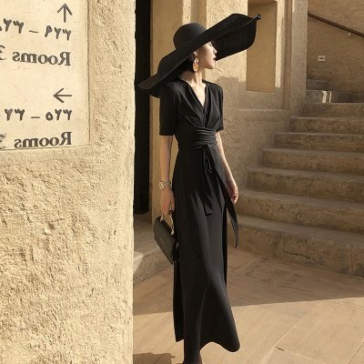 European station 2023 new women's French retro platycodon skirt mid-length super fairy v-neck waist slimming dress