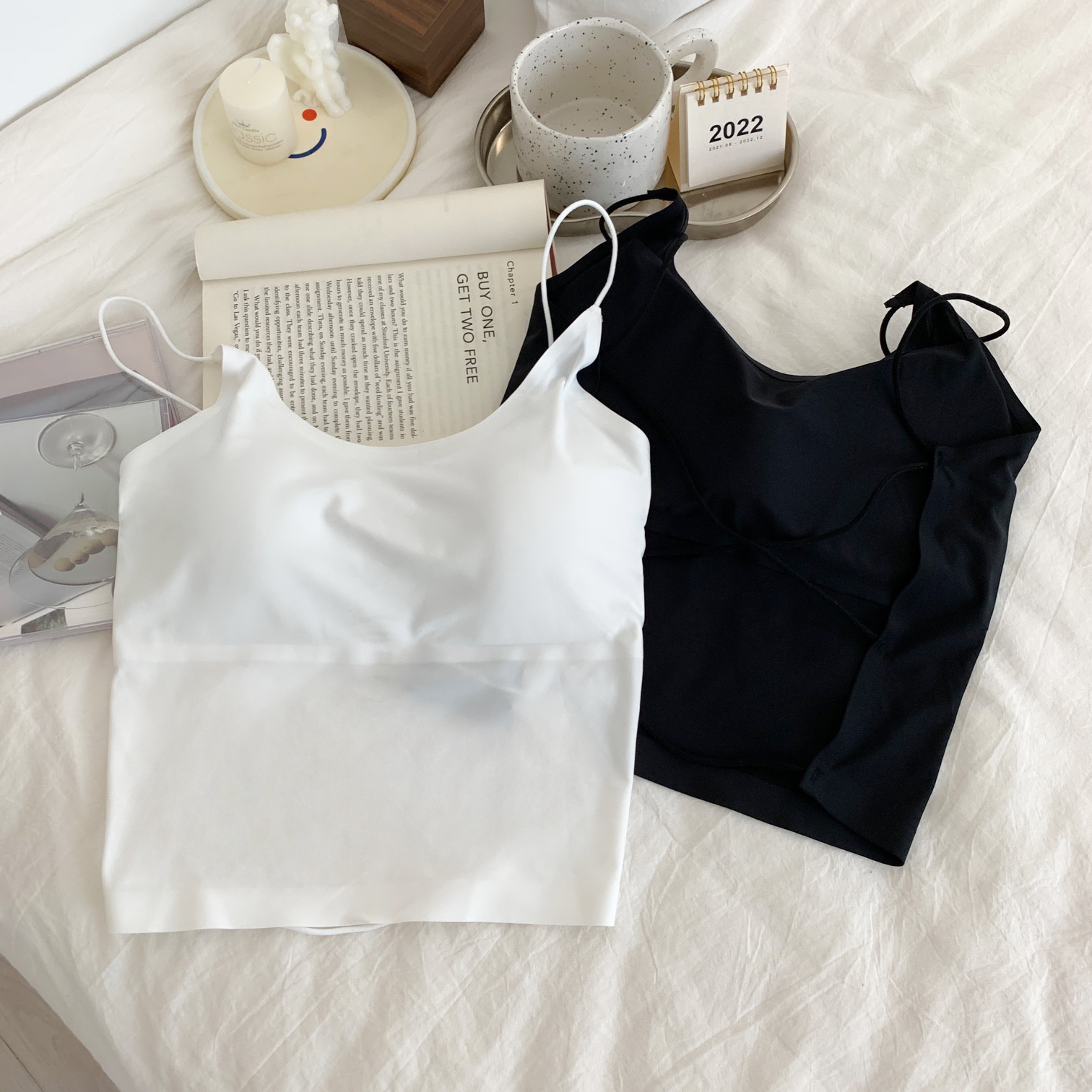 Real price and real shooting of new summer style ~ collarbone back, heart-shaped shoulder strap, sexy suspender, wearing outside and wearing inside top