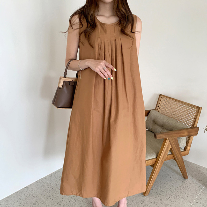 South Korea summer new solid color sleeveless tuck loose dress